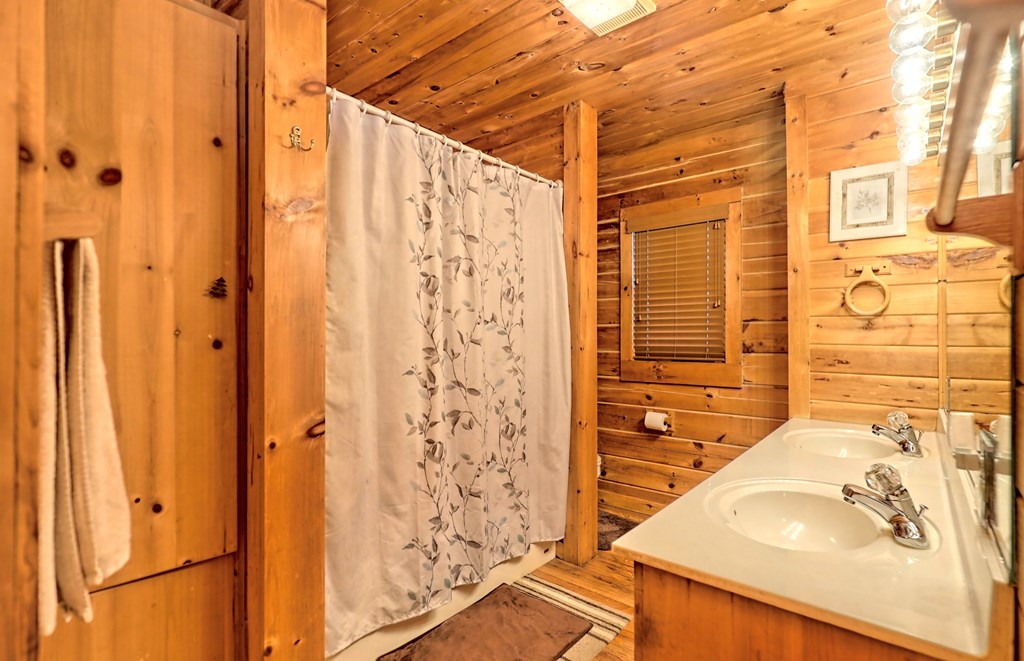 256 Woodland Ridge Drive