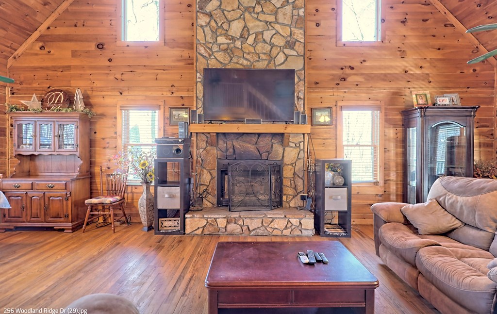 256 Woodland Ridge Drive
