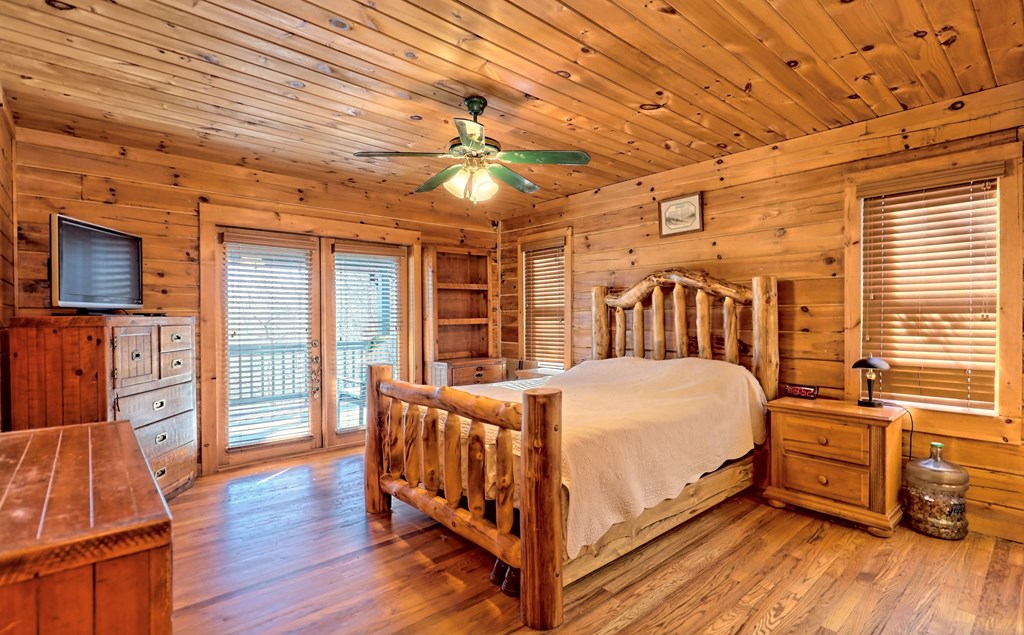 256 Woodland Ridge Drive