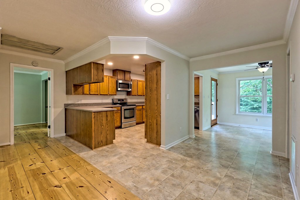 112 Blueberry Ln