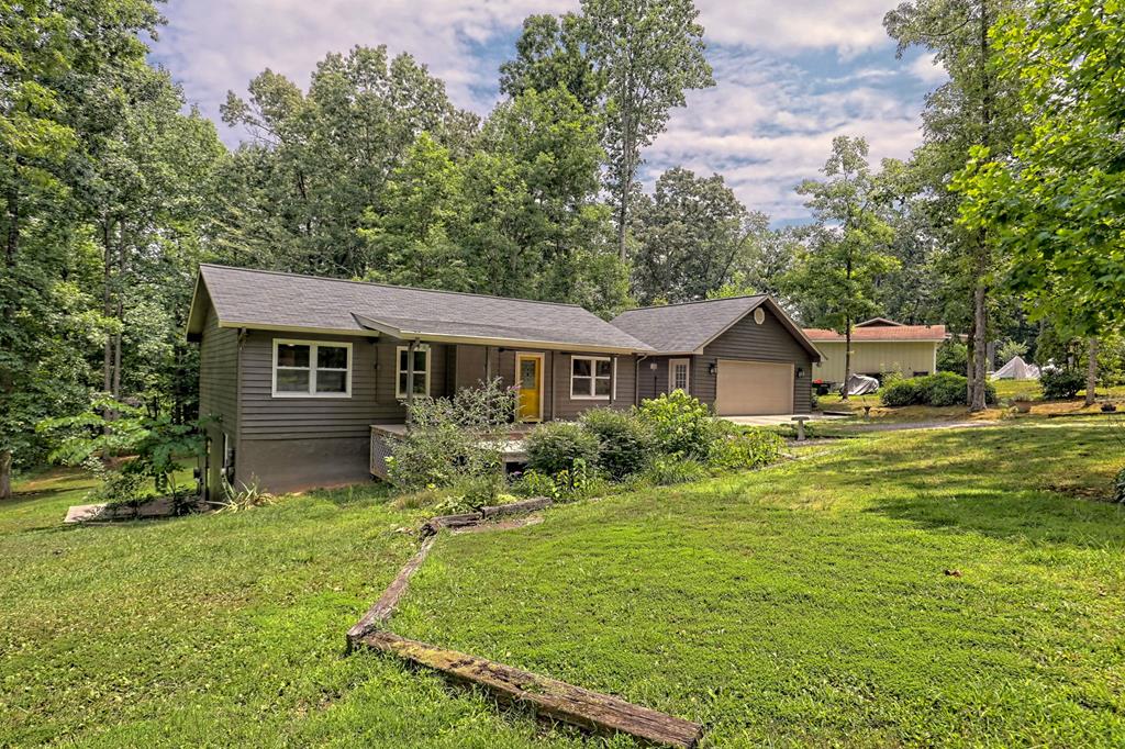 112 Blueberry Ln