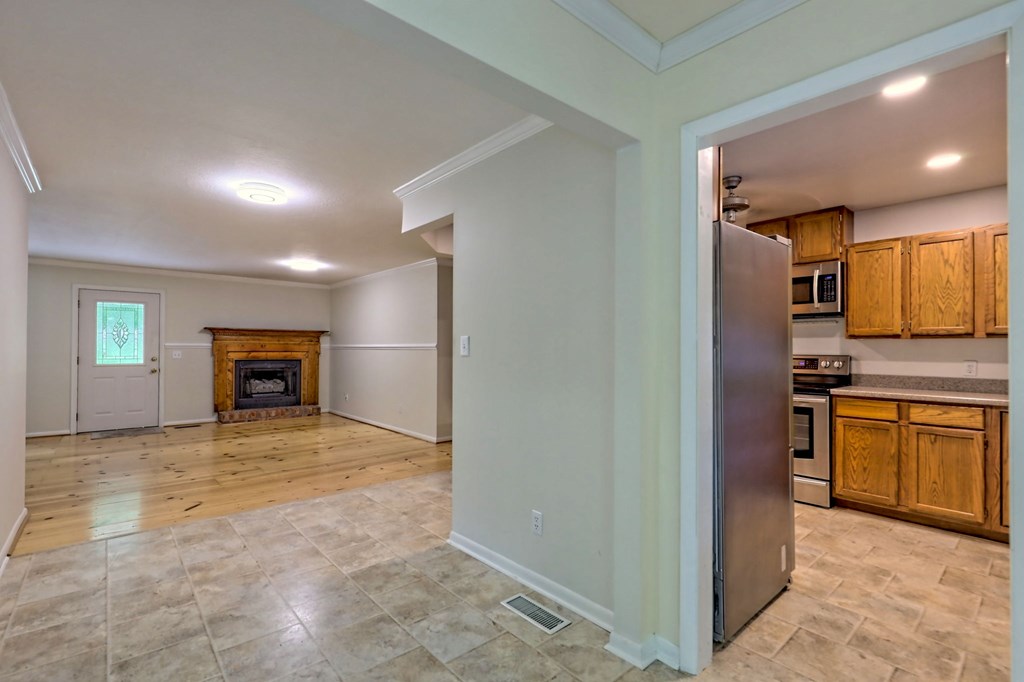 112 Blueberry Ln