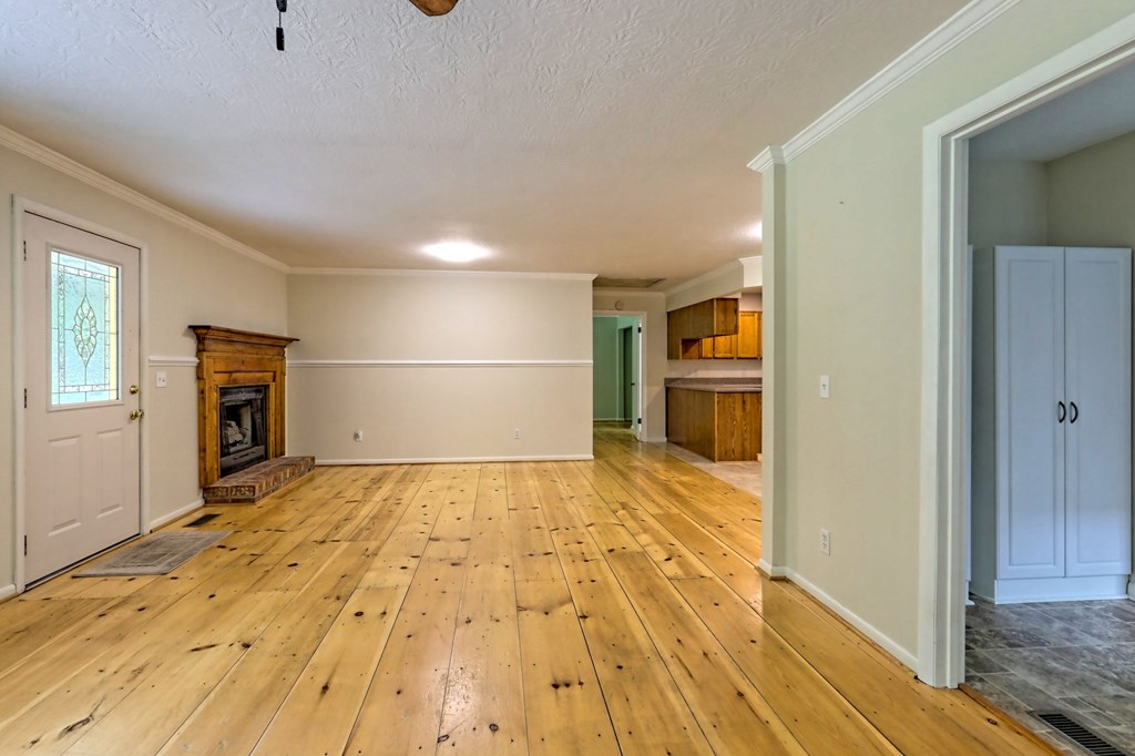 112 Blueberry Ln