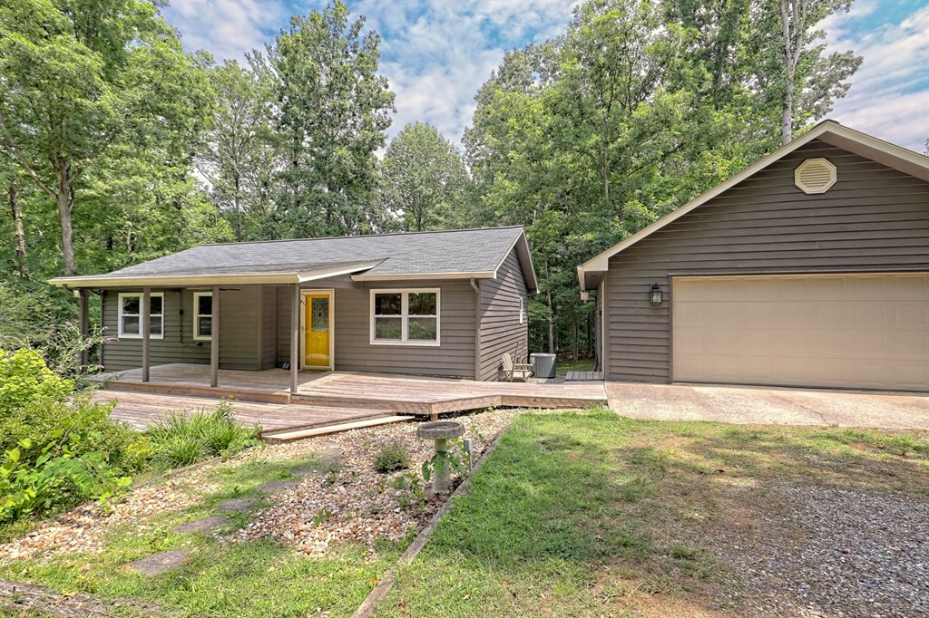 112 Blueberry Ln