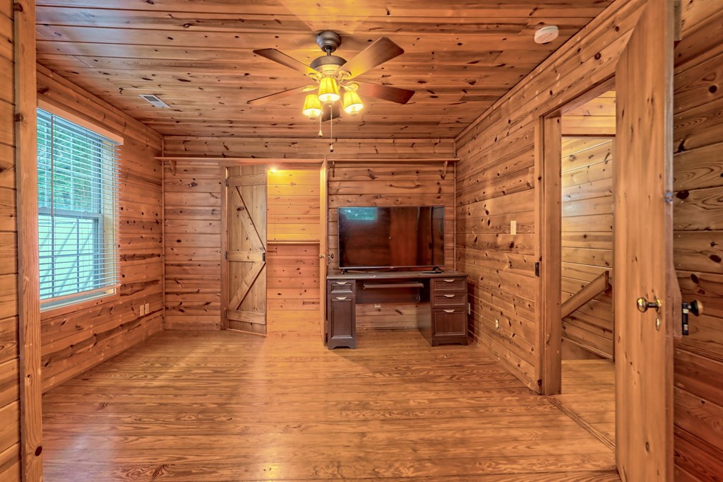 526 Spiva Cove Mtn Trl