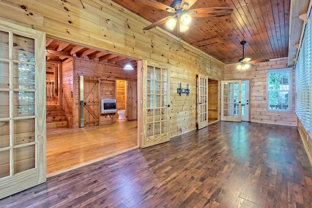 526 Spiva Cove Mtn Trl