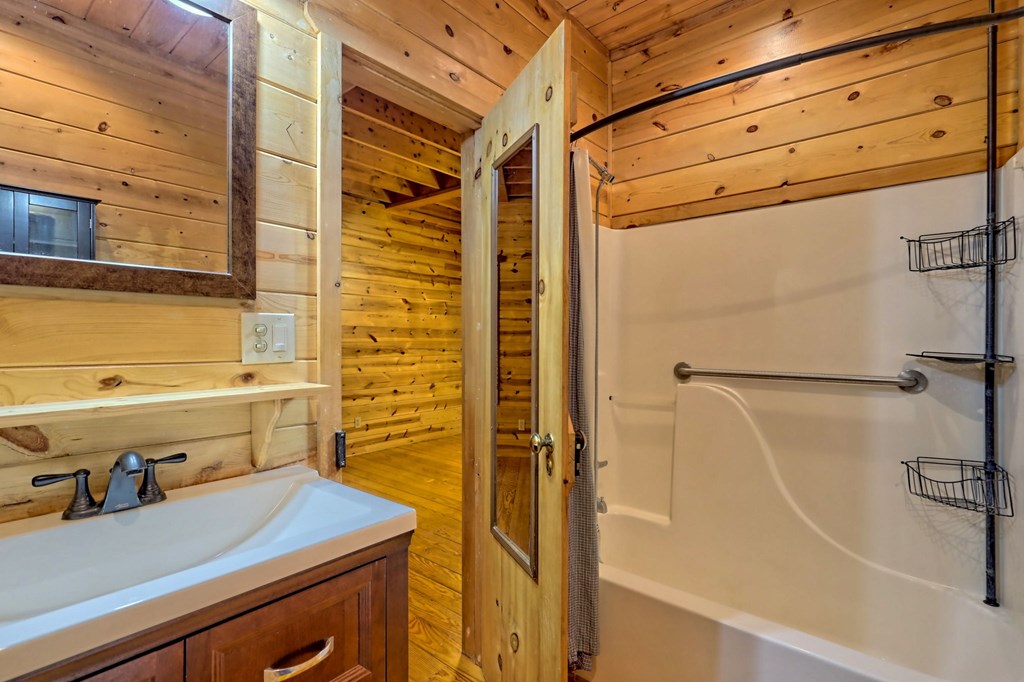 526 Spiva Cove Mtn Trl