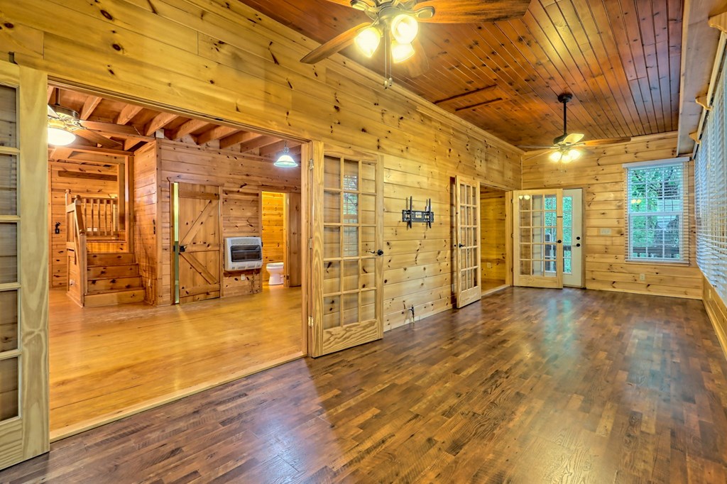 526 Spiva Cove Mtn Trl