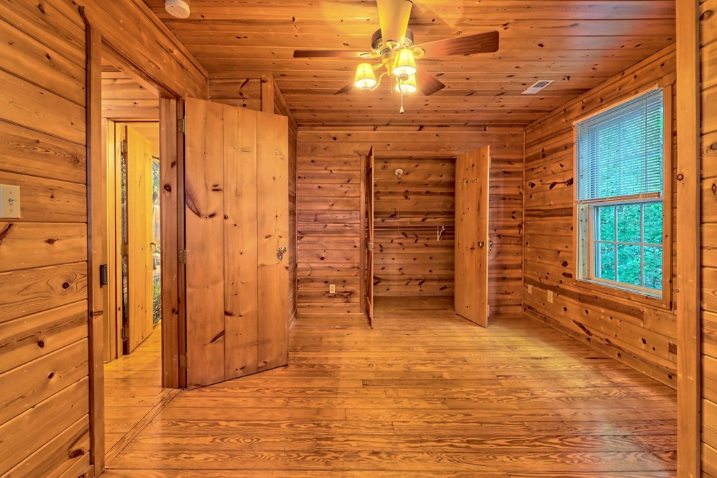 526 Spiva Cove Mtn Trl