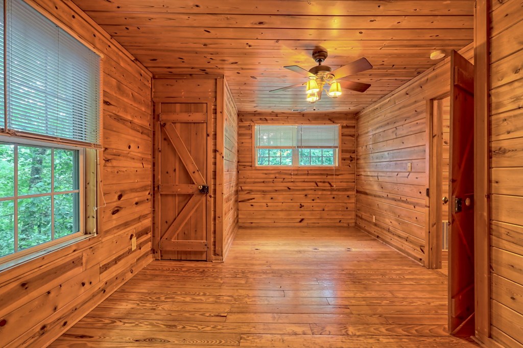 526 Spiva Cove Mtn Trl