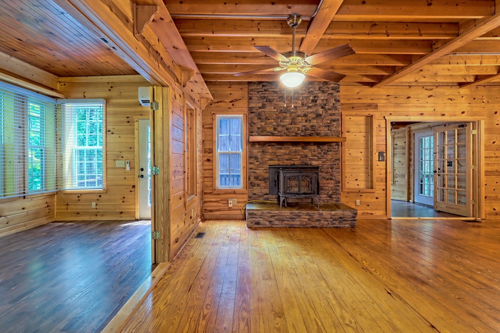 526 Spiva Cove Mtn Trl