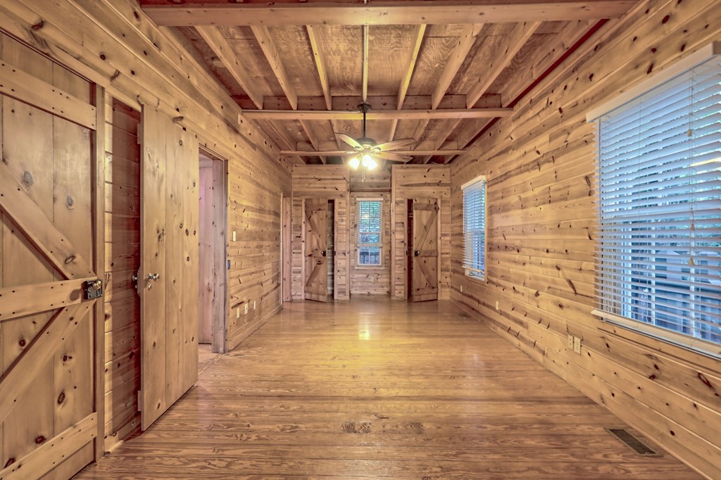 526 Spiva Cove Mtn Trl