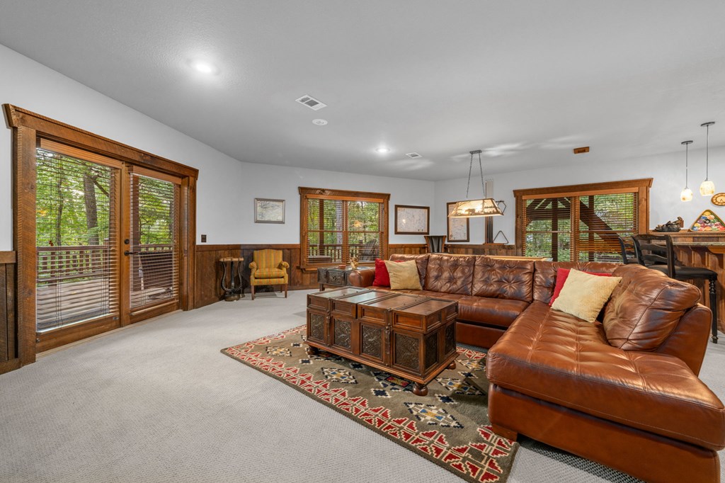 518 Toccoa River Forest