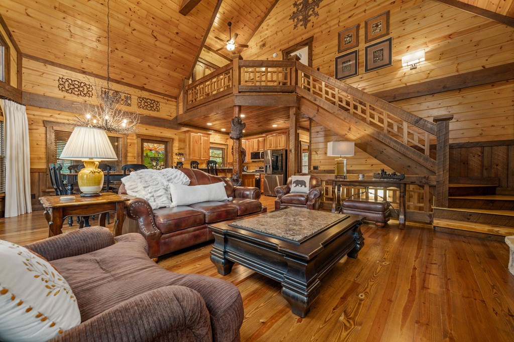 518 Toccoa River Forest