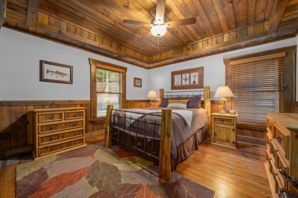 518 Toccoa River Forest