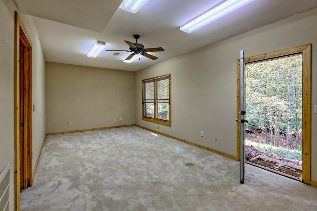 123 Rockingham Way