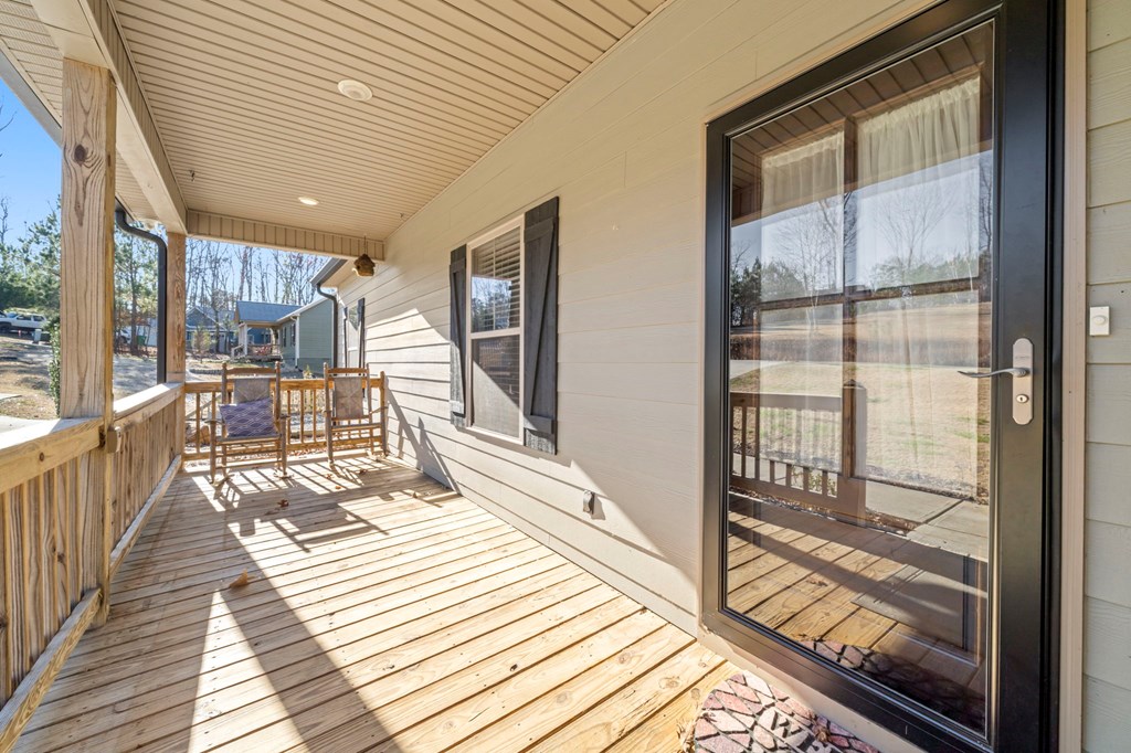 464 Meadow Circle