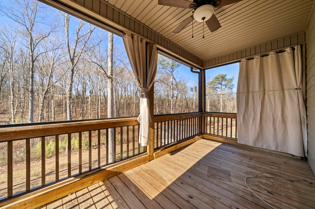 464 Meadow Circle