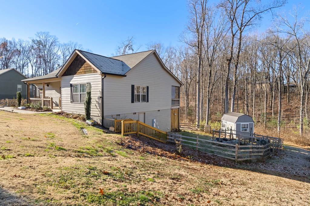 464 Meadow Circle