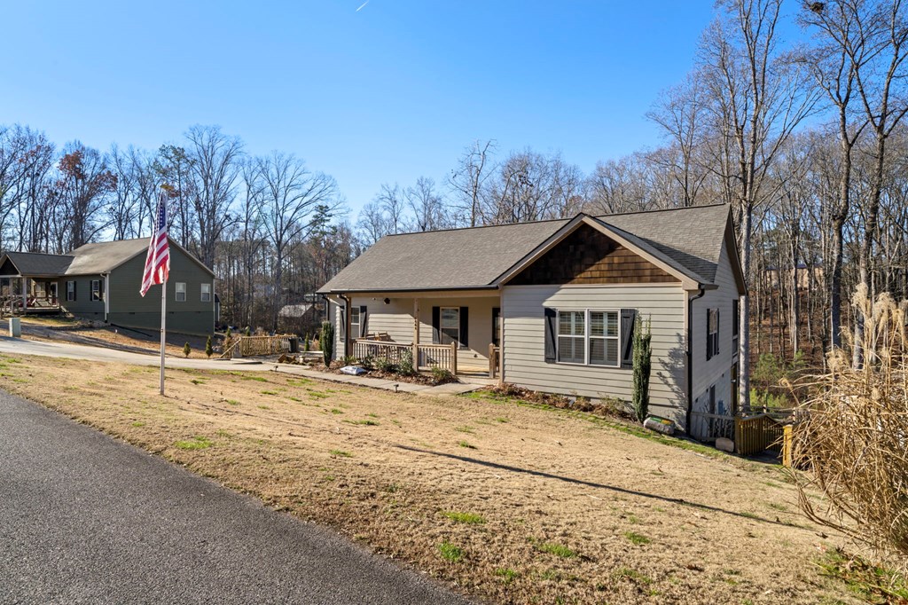 464 Meadow Circle