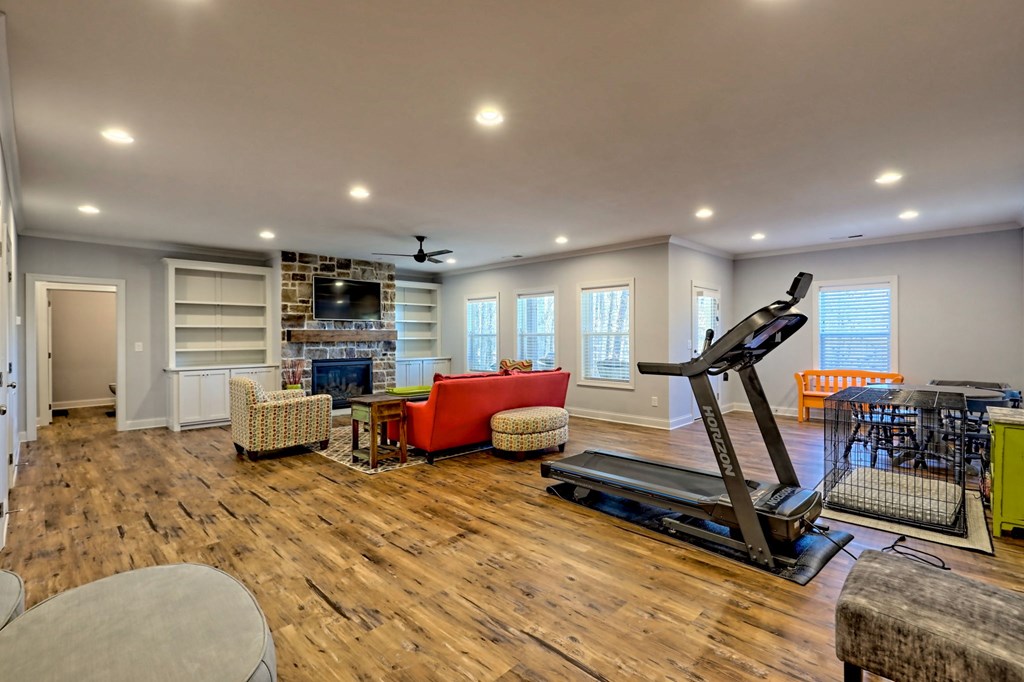 888 Reserve Road