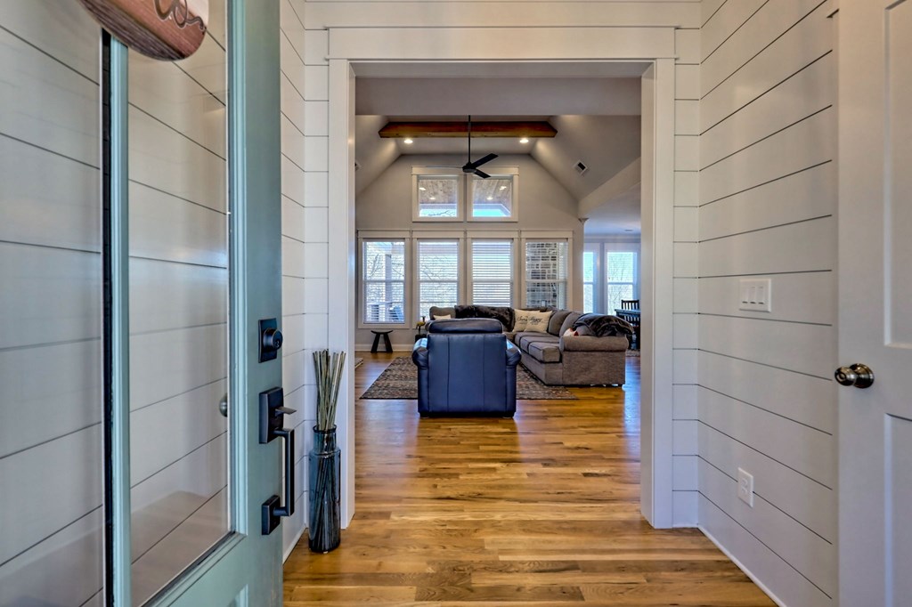 888 Reserve Road