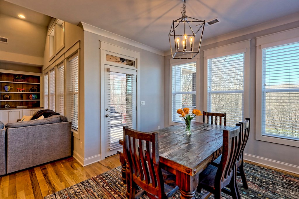 888 Reserve Road