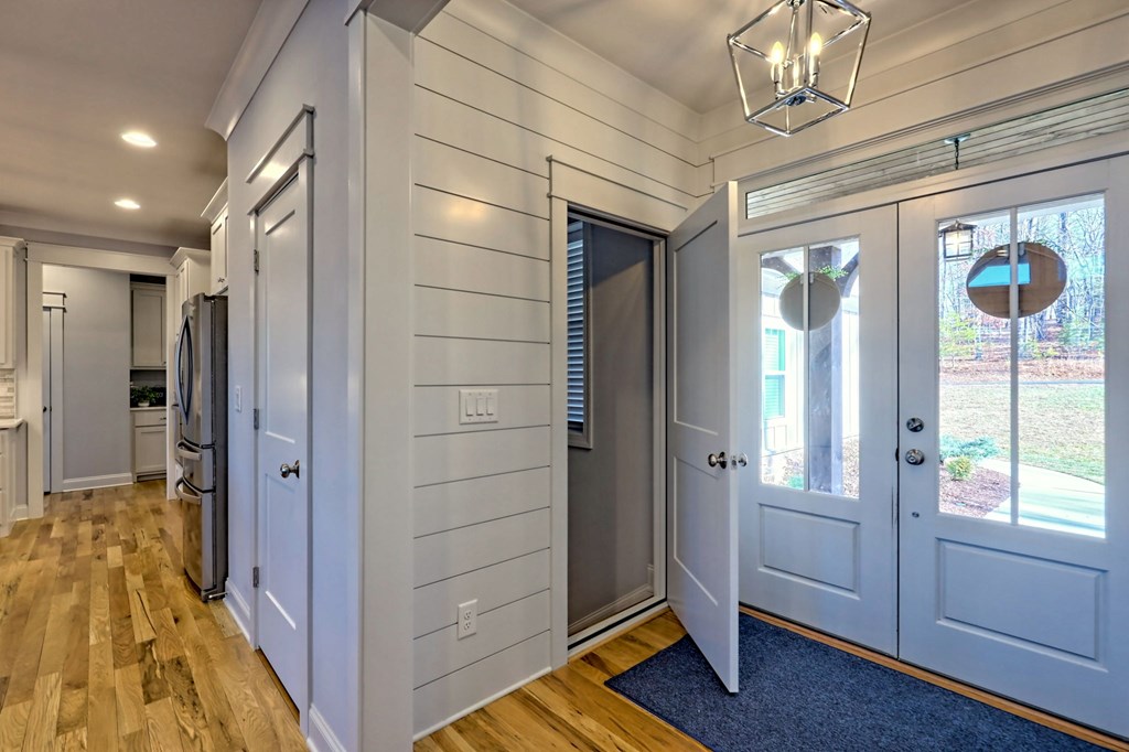 888 Reserve Road