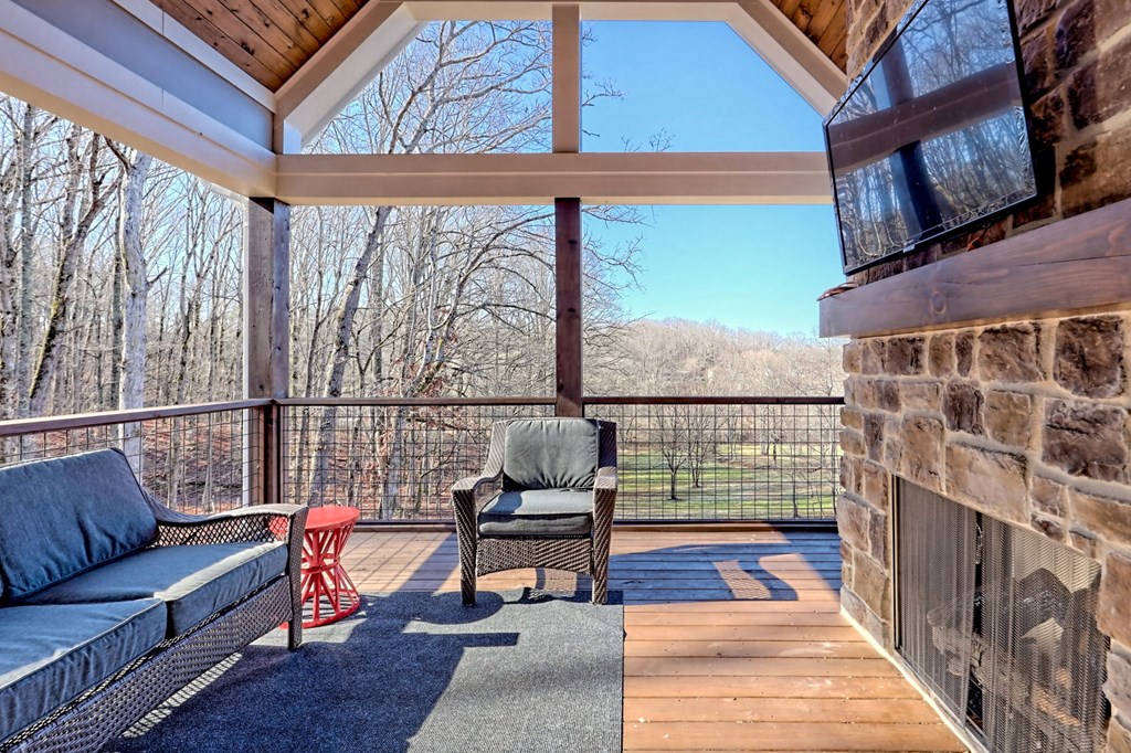 888 Reserve Road