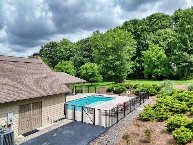 888 Reserve Road
