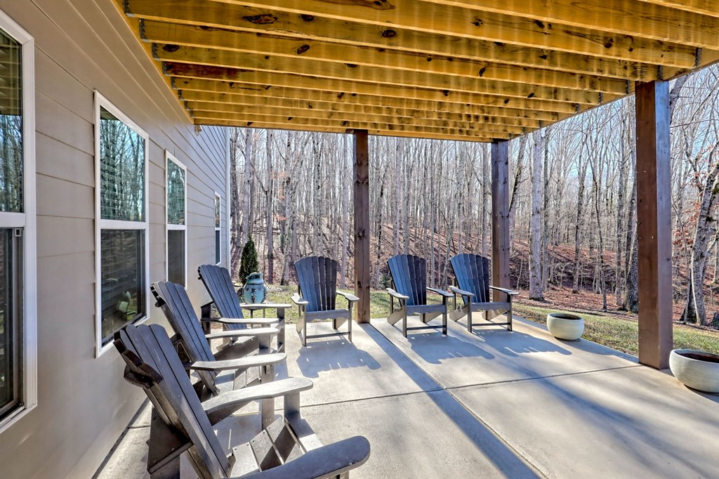 888 Reserve Road