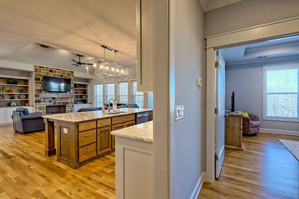 888 Reserve Road