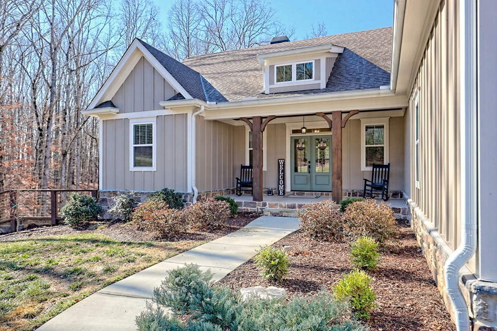 888 Reserve Road