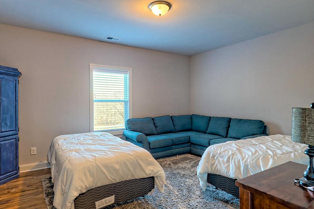 888 Reserve Road