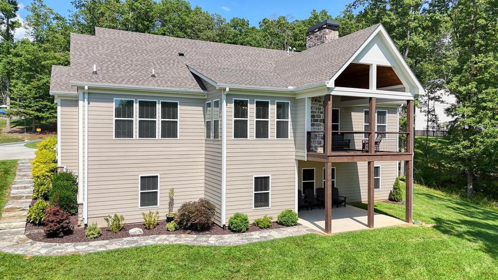 888 Reserve Road