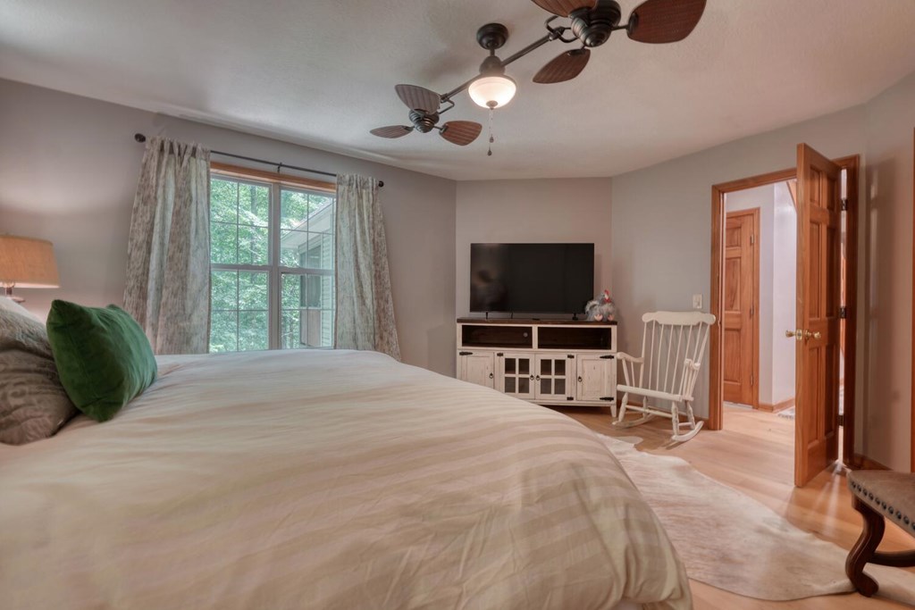222 Bryant Cove Road