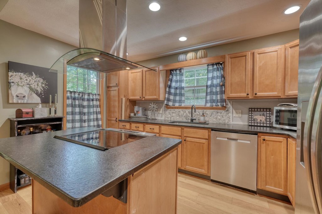 222 Bryant Cove Road
