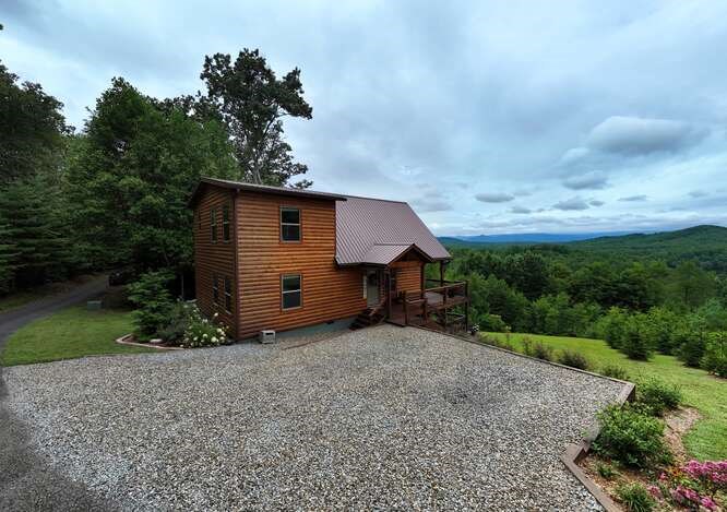 739 Carolina Fox Circle