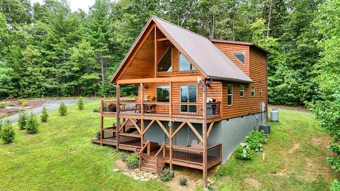 739 Carolina Fox Circle