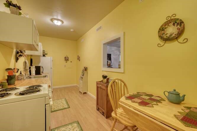 302 Brook Green Court