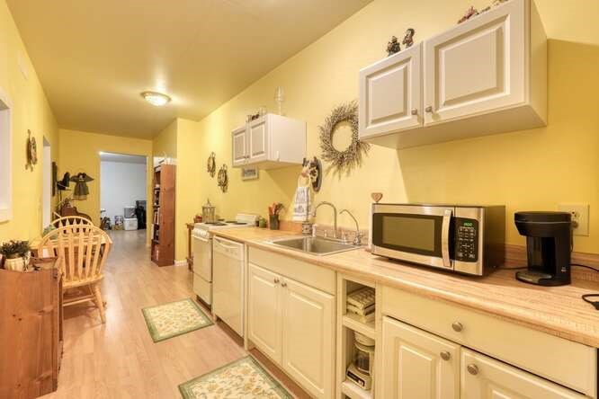 302 Brook Green Court