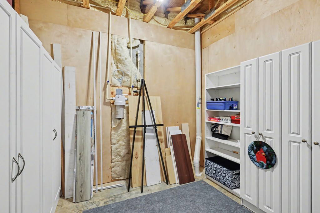 899 Ridge Pointe Way