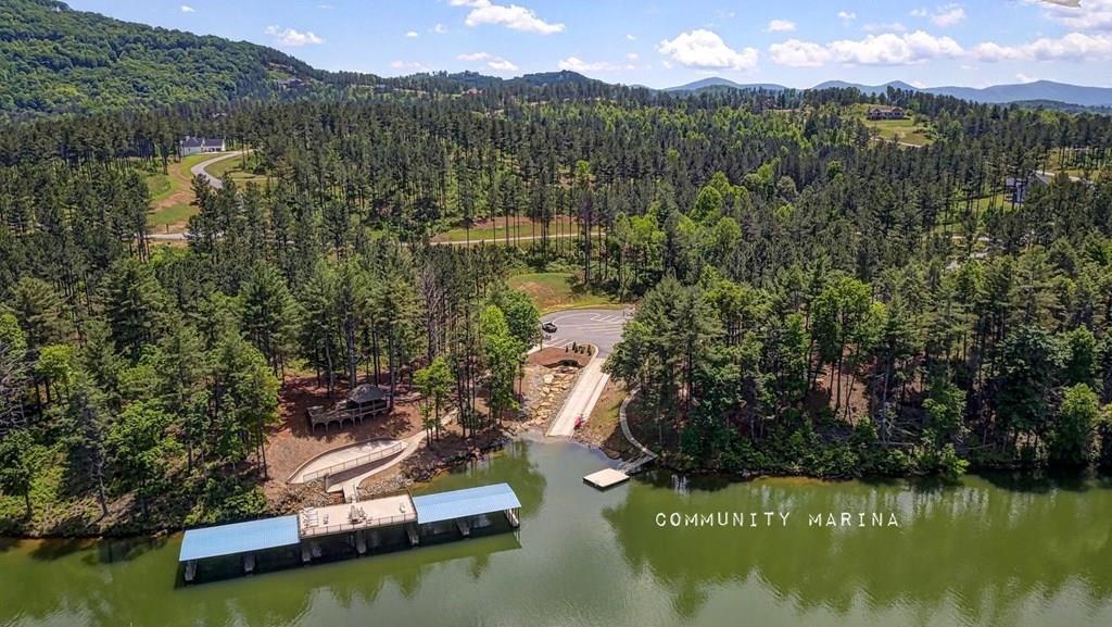 899 Ridge Pointe Way