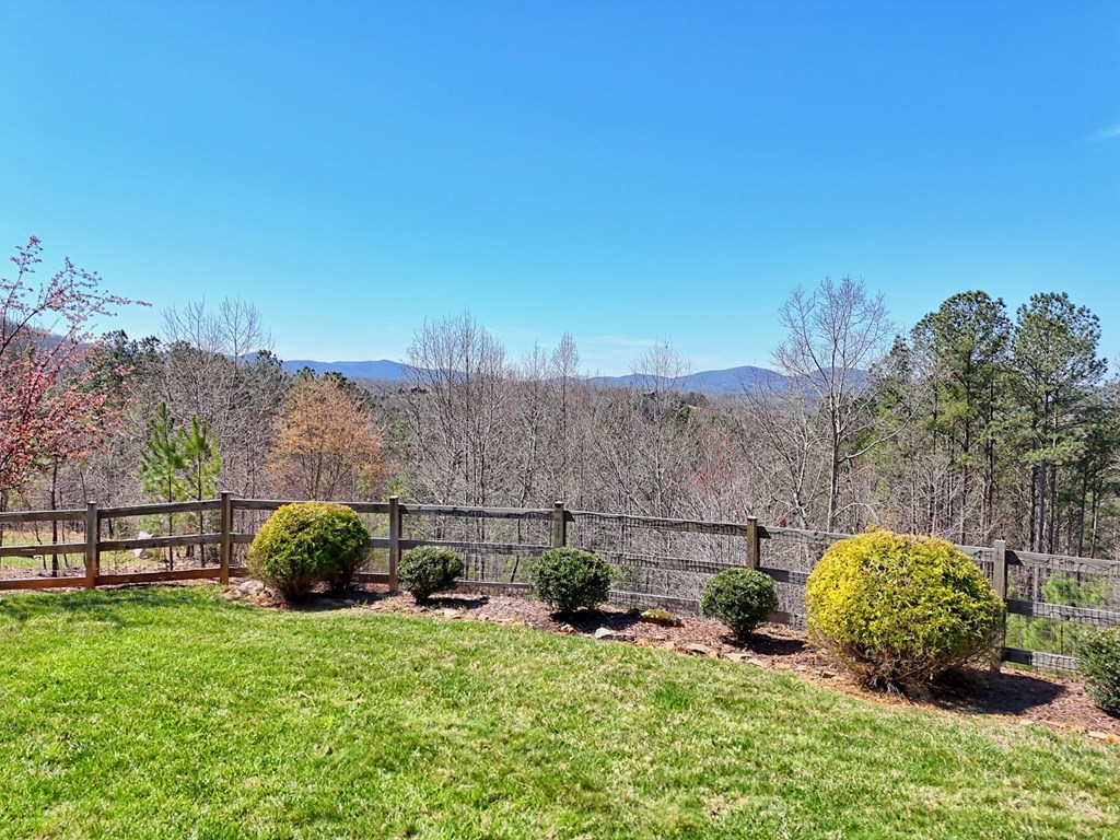 899 Ridge Pointe Way