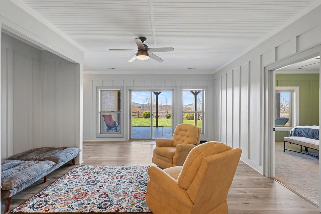 899 Ridge Pointe Way