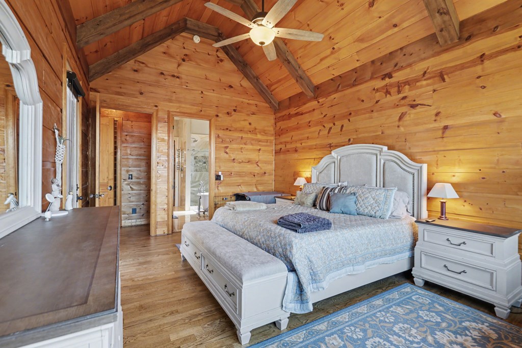 899 Ridge Pointe Way