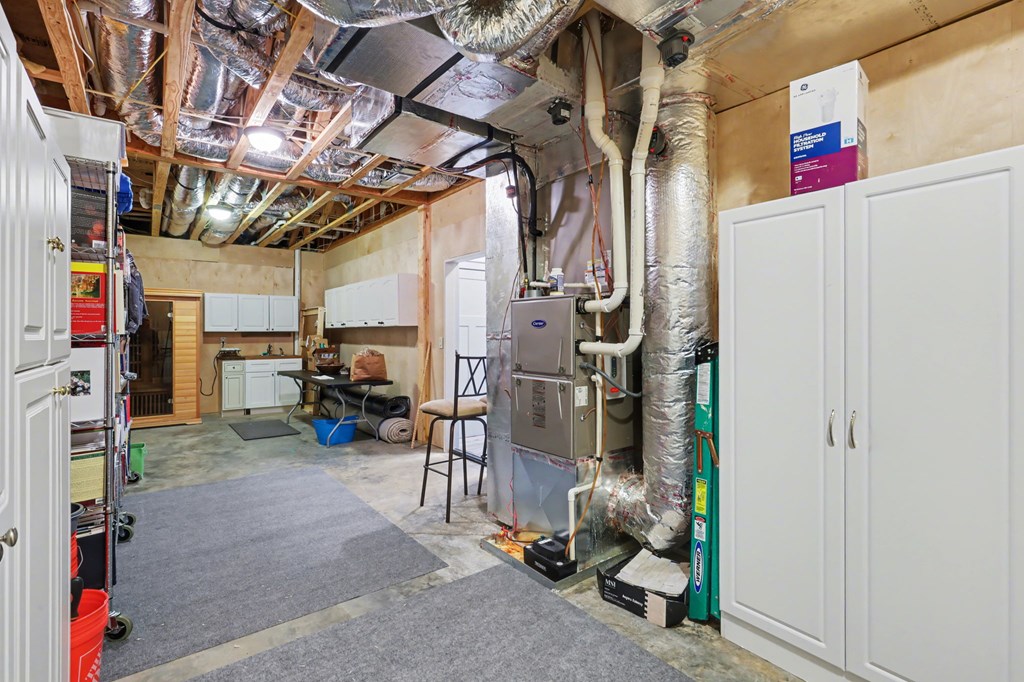 899 Ridge Pointe Way