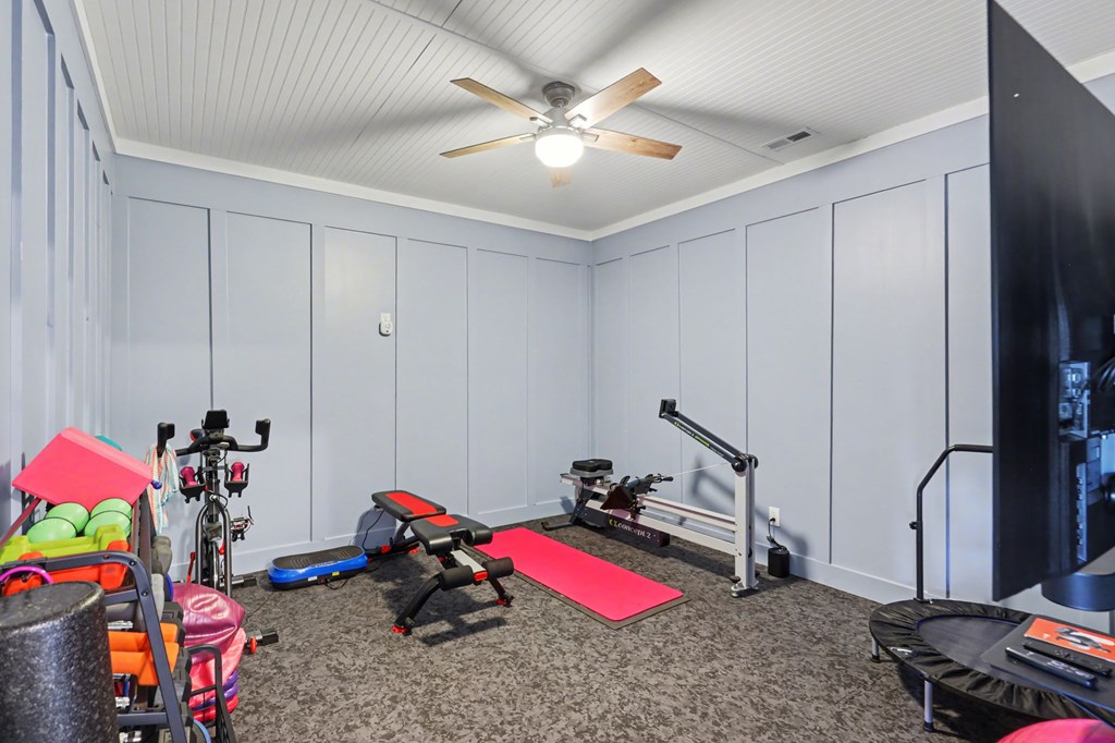 899 Ridge Pointe Way