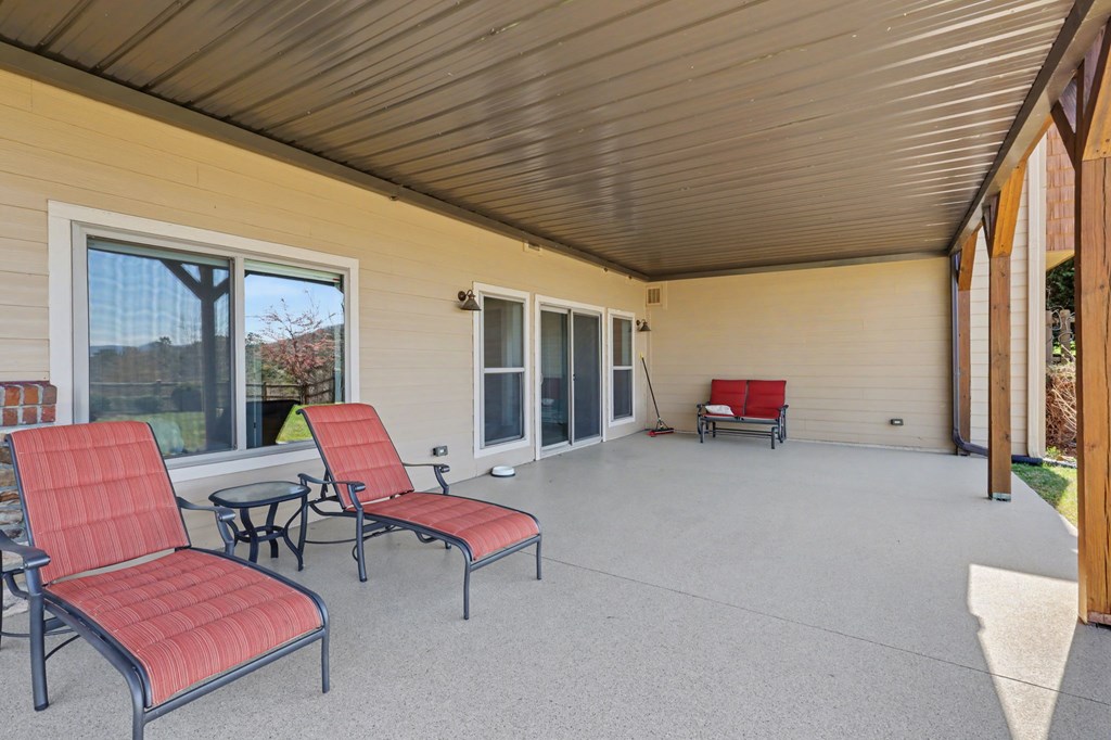 899 Ridge Pointe Way