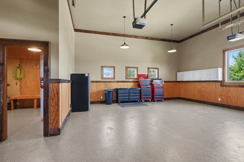 899 Ridge Pointe Way